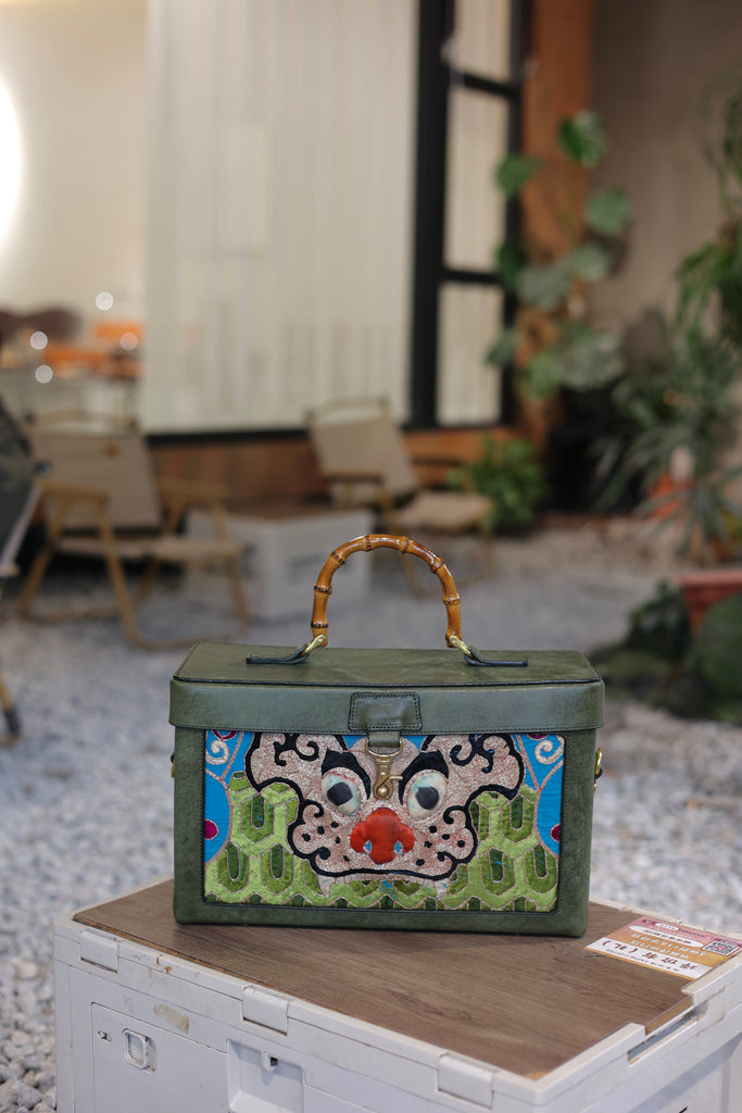 Antique Tiger Heritage Bag – Heyiyao